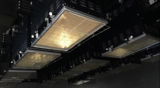 محفظه تست استقامت نقطه داغ / شبیه ساز خورشید ثابت BBA، ماژول فتوولتائیک نور طبیعی، دستگاه تست پیری PV تجهیزات